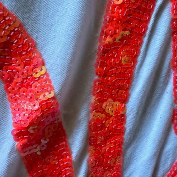 PINK long sleeve tee shirt, white, with beautiful sequined PINK, medium-large - Picture 6 of 6